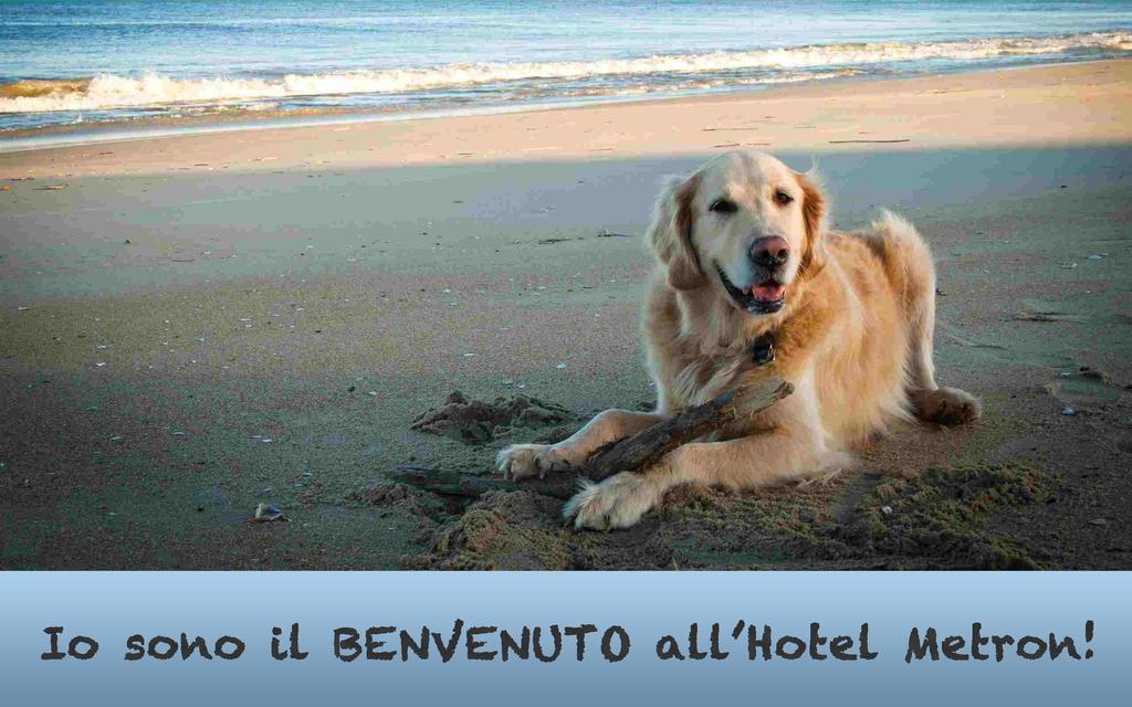 Hotel Metron Cesenatico Esterno foto