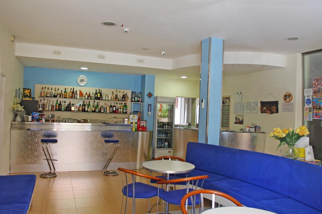 Hotel Metron Cesenatico Esterno foto